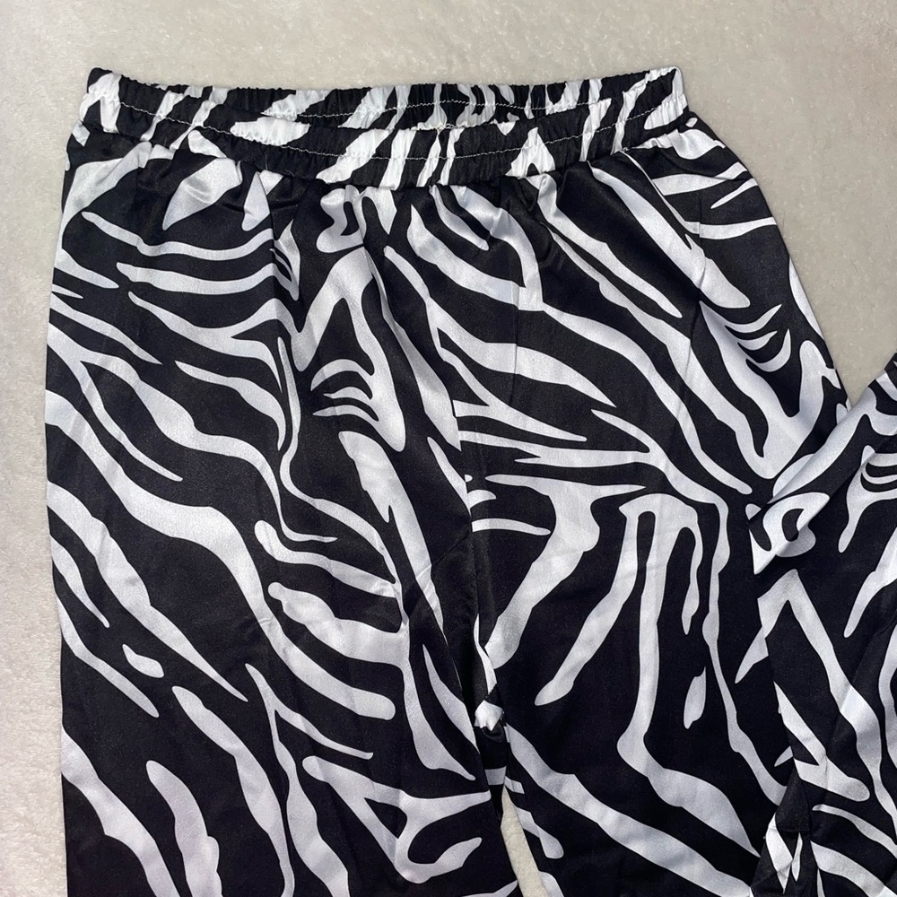 NWT Matching Pajama Set - Picture 5 of 7